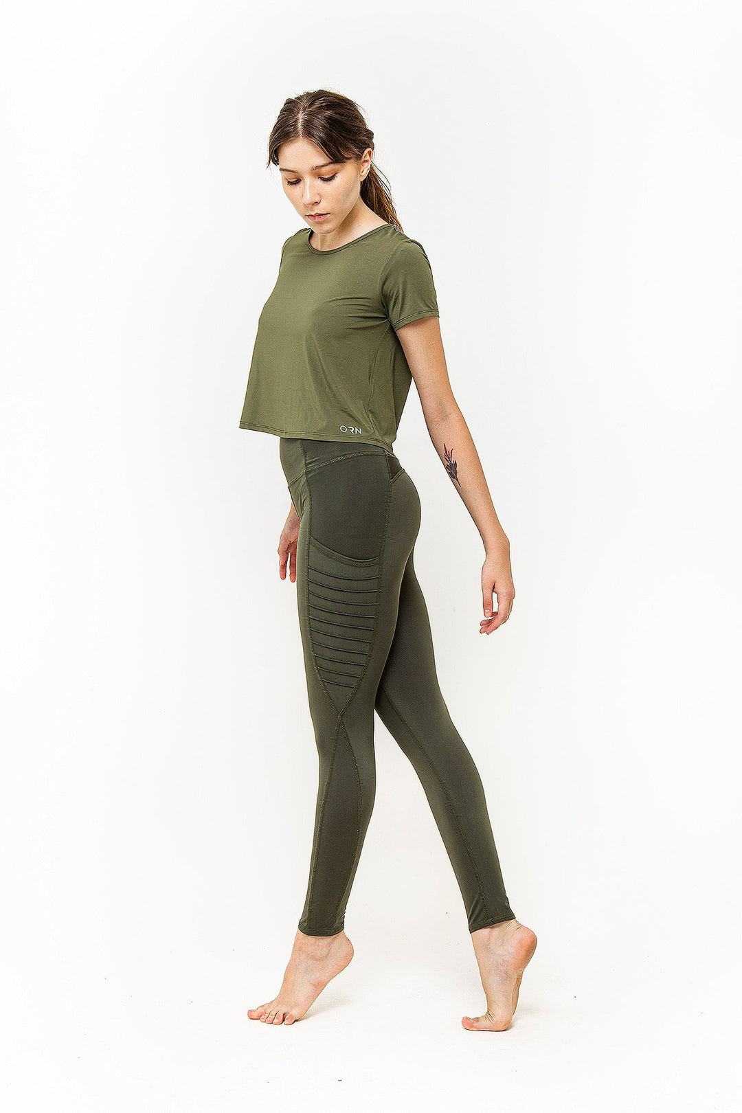 Playera Top Crop - I - ORN ACTIVEWEAR